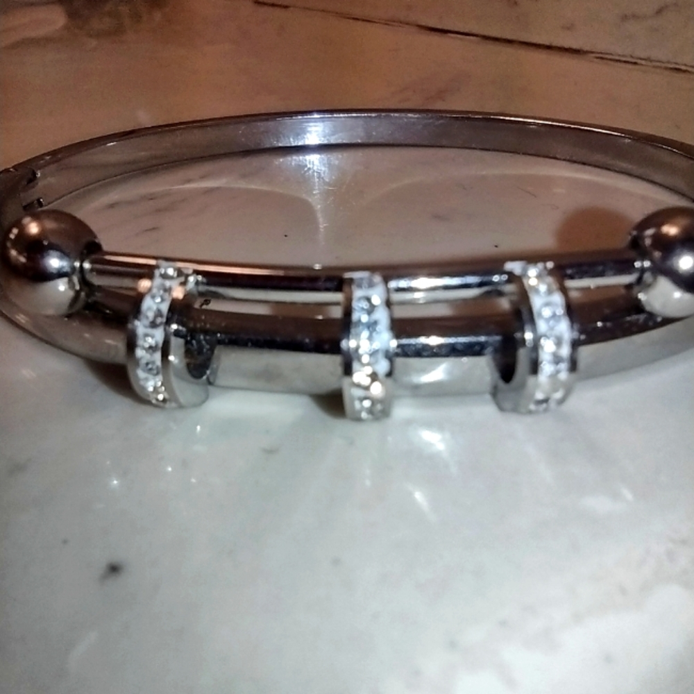 Diamond Women's Clasp Closure Bracelet